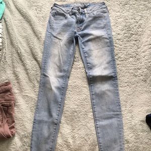 Light Blue, no rips, American eagle jeans!